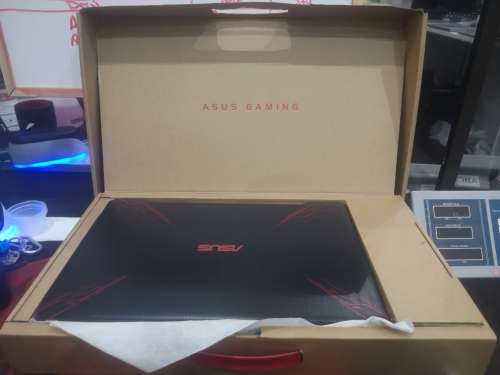 1st BID TAKES!*AS NEW BOXED*GAMING ASUS FX570U*i5-8250U*QUAD CORE*8GB*1000GB*FHD*NVIDIA1050*WARRANTY