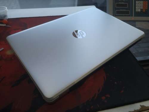 *STUNNING! 8th GEN i5 HP DESIGN**HP 15*i5-8250U*8GB*1000GB HDD*UHD 620*QUAD CORE*
