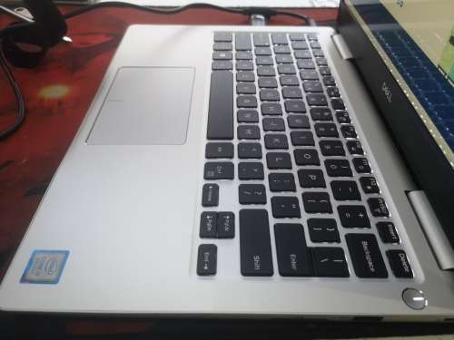 Amazing!*AS BRAND NEW!**10/10**DELL INSPIRON 7380*8TH GEN i7*i7-8565U*8GB*256GB SSD*FHD*