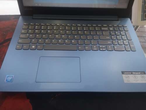 BLUE!!**NEW CONDITION**STUNNING 8th GEN*LENOVO 330*N4000*4GB*500GB*WARRANTY 2020*