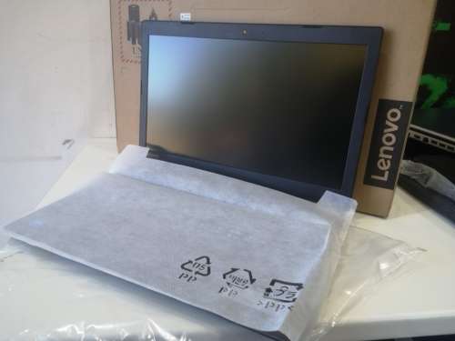 *BRAND-NEW*10/10*STUNNING 8th GEN*LENOVO 330*N4000*4GB*500GB*WARRANTY 2020*