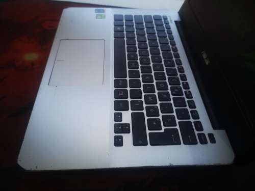 ***ASUS Gaming Spec***ASUS R301L*i5-5200U*1000GB HDD*6GB DDR3*NVIDIA920M*