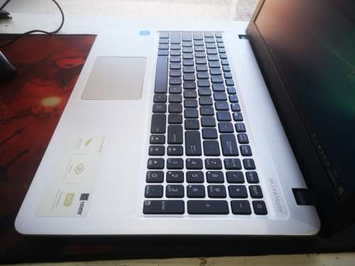 AS NEW!*7TH GEN**ASUS X541N*LATEST 7TH GEN CELERON*500GB*TRU2LIFE DISPLAY*4gb RAM*WARRANTY