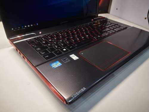 *ULTIMATE 3D GAMER!**TOSHIBA QOSMIO X870 i7*3D*FHD*BLURAY*2 x 1000GB HDD*16GB RAM*NVIDIA GTX