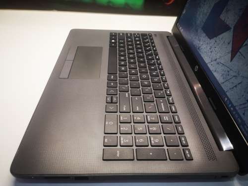 HP POWERED BY RADEON!*HP 255 G7*LATEST MODEL*A4-9125*TURBO CORE*500GB HDD*4GB DDR4*HIGH SPEED WIFI*