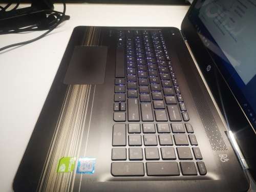 *Monstrous 7th Gen*HP PAVILION 15*i5-7200u*8GB DDR4*1000GB SSHD*NVIDIA940MX 4GB*