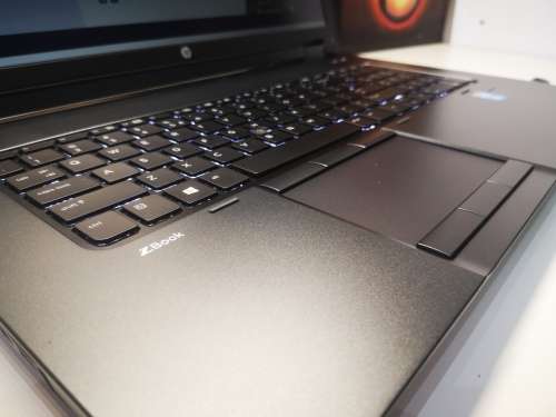 Amazing 17" Zbook**HP ZBOOK 17 G2*i7VPRO-4610U*16GB!*NVIDIA QUADRO*HD+*256GB SSD&750GB HDD*WARRANTY*