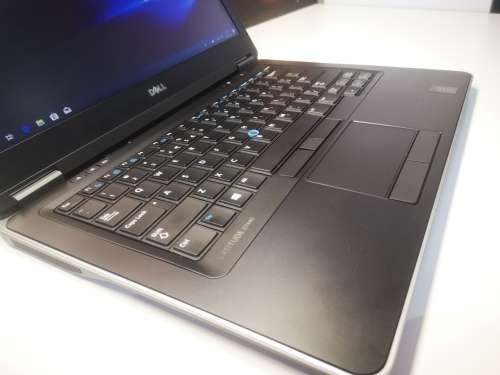 **EXCELLENT ULTRABOOK**DELL LATITUDE E7440*i5VPRO-4310U*8GB RAM*500GB ULTRA HDD*BACKLIT KEYBOARD*HD*