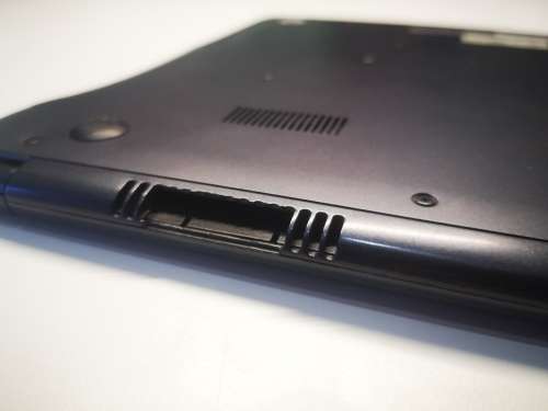 *Super Slim Performer*SAMSUNG NEW SERIES 9 ULTRA*i5-3317U*TOUCHSCREEN*256GB SSD*4GB RAM*HD+ DISPLAY