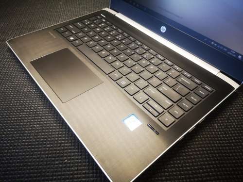 8th GEN i7 BEAUTY*HP PROBOOK 430 G5*i7-8550U*240GB SSD*8GB DDR4*UHD620*HD*QUAD CORE*