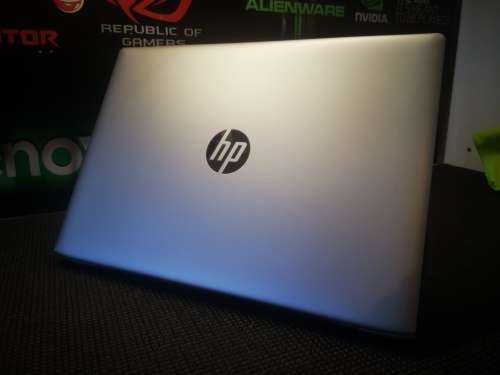 8th GEN i7 BEAUTY*HP PROBOOK 430 G5*i7-8550U*240GB SSD*8GB DDR4*UHD620*HD*QUAD CORE*