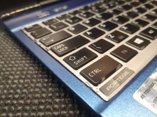 *Super Performance*TOSHIBA PORTEGE*i7VPRO-3687U*12GB RAM*256GB SSD*HD*3G*