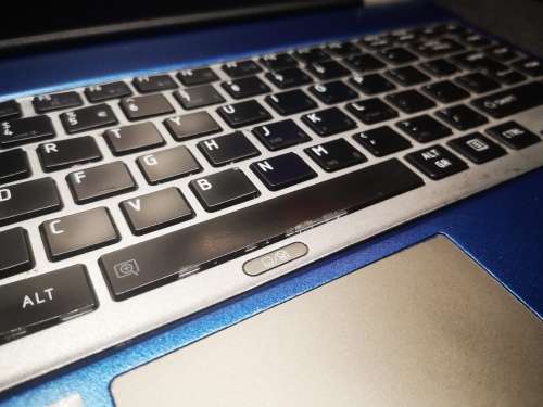*Super Performance*TOSHIBA PORTEGE*i7VPRO-3687U*12GB RAM*256GB SSD*HD*3G*