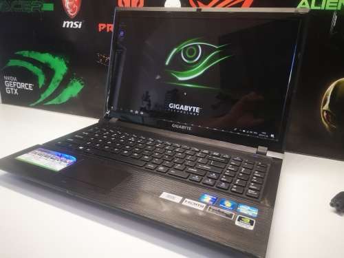 ***Monstrous GIGABYTE Q1542***8GB RAM*750GB HDD*i5-3230M*DVD*HD DISPLAY*NVIDIA 640M