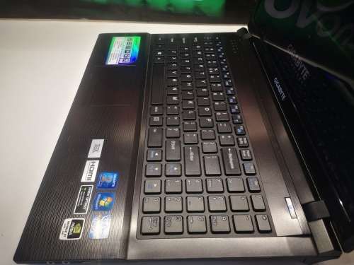 ***Monstrous GIGABYTE Q1542***8GB RAM*750GB HDD*i5-3230M*DVD*HD DISPLAY*NVIDIA 640M