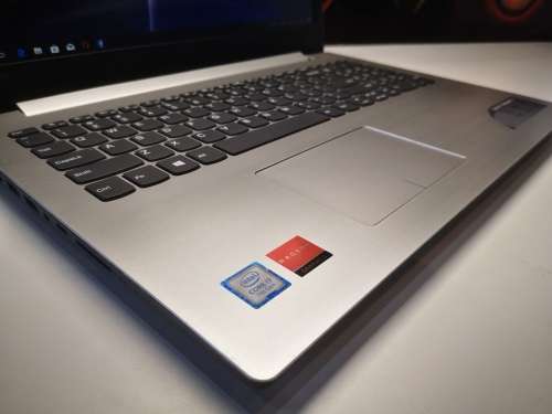 WOW!!!*STUNNING!*LENOVO 320*i7-7500U*12GB*SEAGATE 2000GB HDD*FHD*RADEON 530*
