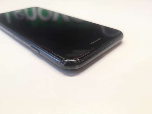 BLACK**APPLE IPHONE 7**(AT&T/T-Mobile/Global/A1778)APPLE A10 FUSION*32GB*RETINA*IPS*2GB RAM*QUADCORE