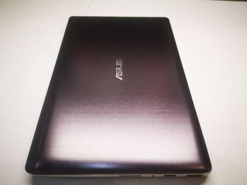 *Perfect traveler*TOUCHSCREEN*ASUS VIVOBOOK X202E*4GB RAM*500GB HDD*INTEL PENTIUM