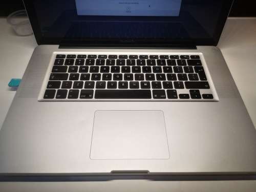 MONSTER MACBOOK!*APPLE MACBOOK PRO 15"*CORE i7*DVD*8GB RAM*480GB SSD*NVIDIA GT*