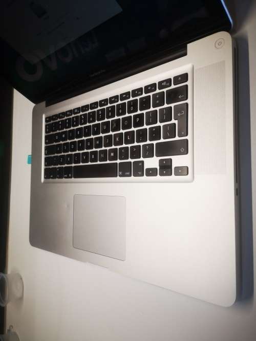 MONSTER MACBOOK!*APPLE MACBOOK PRO 15"*CORE i7*DVD*8GB RAM*480GB SSD*NVIDIA GT*