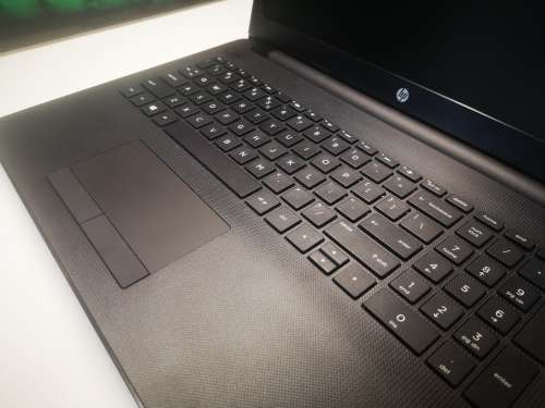 BRAND NEW&FACTORY SEALED*ACCELERATED 8th GEN*HP 15*AMD A4-9120*4 CORE*RADEON R3*4GB*500GB*WARRANTY*