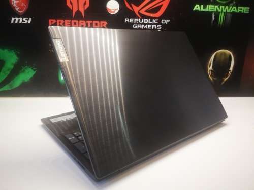 As Brand New*RADEON PERFORMANCE*LENOVO s145*A6-9225*TURBO CORE*RADEON R4*500GB HDD*4GB DDR4*WARRANTY