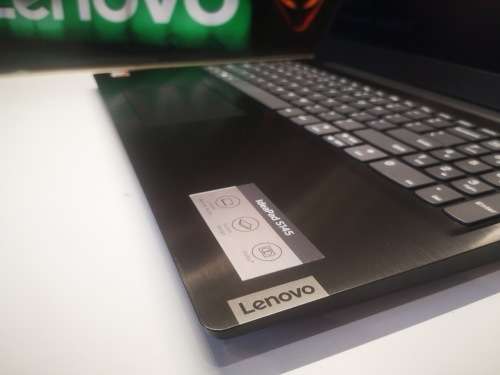 As Brand New*RADEON PERFORMANCE*LENOVO s145*A6-9225*TURBO CORE*RADEON R4*500GB HDD*4GB DDR4*WARRANTY