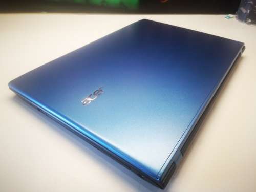 STUNNING BLUE*LATEST TECH*ACER TRAVELMATE P259*i5-6200u*4GB DDR4*1000gb HDD*