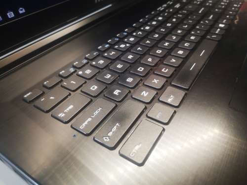 NO1 IN GAMING*MSI CX726QD*I7-6700HQ*8GB DDR4*1000GB*NVIDIA 940MX*MATRIX DISPLAY*