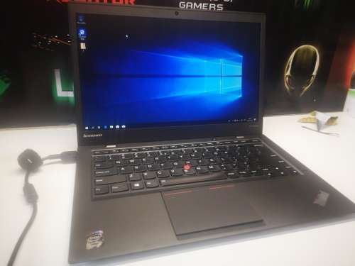 ***Ultimate Ultrbook*LENOVO X1 CARBON*i5VPRO-5300U*8GB*128GB SSD*HD+ DISPLAY