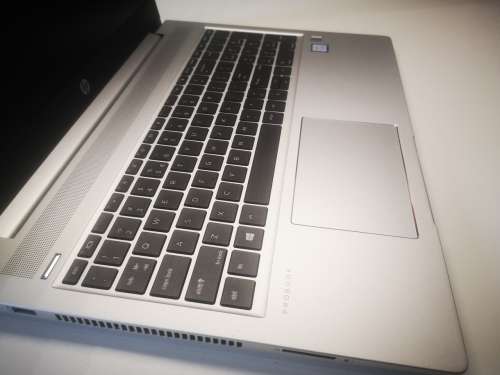 1ST BID TAKES!*AS NEW!*HP PROBOOK 450 G6*i5-8265u*12GB DDR4*500GB SSD*UHD 620*