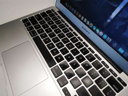 LATE ENTRY!*HIGH SPEC**EXCELLENT**APPLE MACBOOK AIR i5*250GB SSD*4GB RAM*11"*