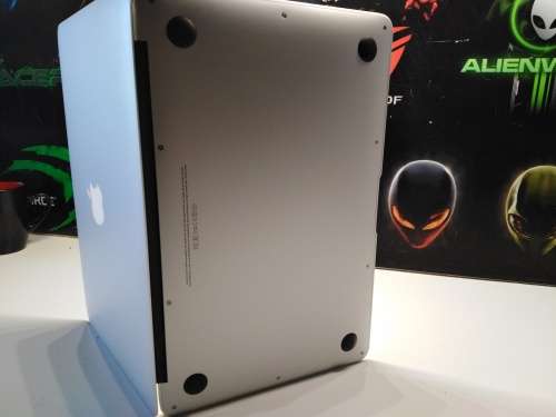 LATE ENTRY!*HIGH SPEC**EXCELLENT**APPLE MACBOOK AIR i5*250GB SSD*4GB RAM*11"*