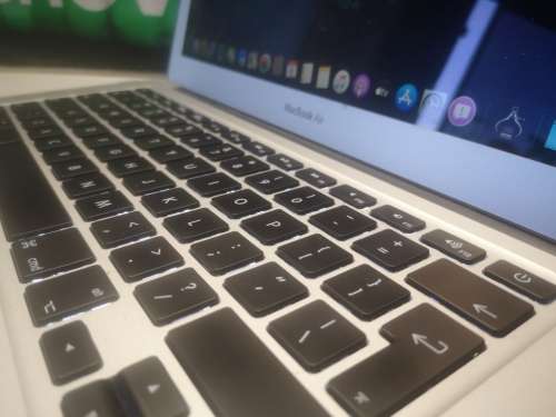 INCREDIBLE!!**AS NEW**ULTIMATE 2015-2017 APPLE MACBOOK AIR i5*128GB SSD*8GB RAM*