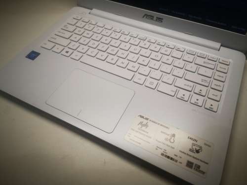 Beautiful Pearl White!*ASUS NOTEBOOK E402N*N3350*7TH GEN*4GB DDR4*1000GB HDD*HD DISPLAY*