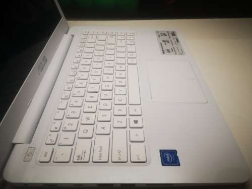 Beautiful Pearl White!*ASUS NOTEBOOK E402N*N3350*7TH GEN*4GB DDR4*1000GB HDD*HD DISPLAY*