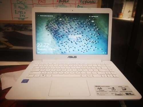 Beautiful Pearl White!*ASUS NOTEBOOK E402N*N3350*7TH GEN*4GB DDR4*1000GB HDD*HD DISPLAY*