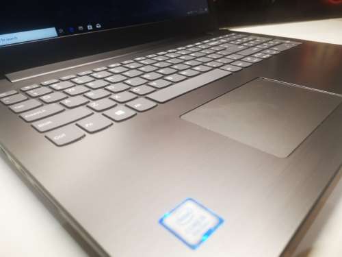 High Spec*As New*8TH GEN*LENOVO IDEAPAD 330*i5-8250U*FULL HD*8GB DDR4*1000GB HDD*UHD 620 GRAPHICS*