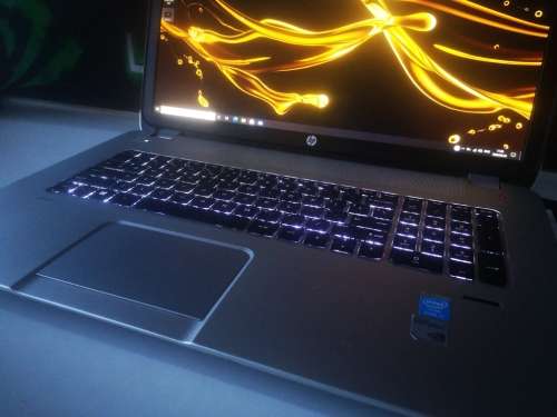 THE BEAST!*HP ENVY 17*i7-4700MQ*FULL HD*NVIDIA GT740*2000GB HDD*16GB*BEATS*QUAD CORE*