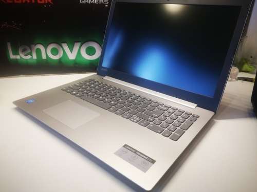 1ST BID TAKES!*BRAND NEW,BOXED*STUNNING 8th GEN*LENOVO 330*N4000*4GB*500GB*