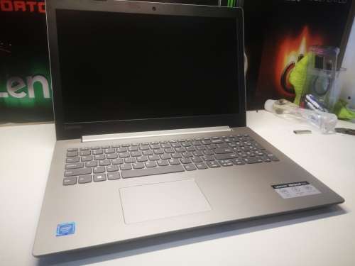 1ST BID TAKES!*BRAND NEW,BOXED*STUNNING 8th GEN*LENOVO 330*N4000*4GB*500GB*