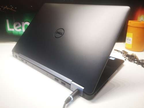 ULTRABOOK!*DELL LATITUDE E7470 Ultrabook*i5-6300U*8GB DDR4*256GB SSD*FHD*
