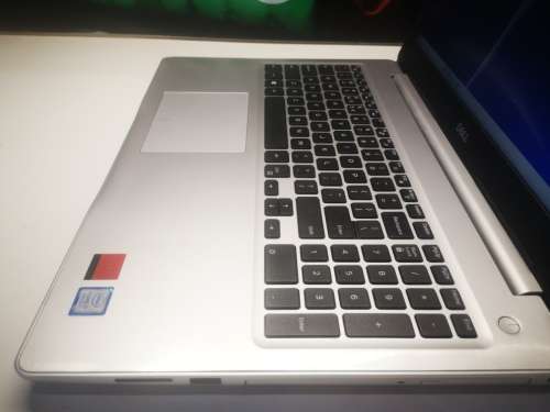 *GRAPHIC DESIGN/CAD*DELL INSPIRON 5570*i7-8550u*8GB*1000GB HDD*RADEON 530 4GB*ADRENILIN 2020*