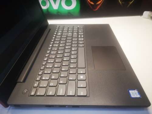 Super Fast,STUNNING*LENOVO V130*i5-7200U*8GB DDR4*240GB SSD*DVD*HD*WARRANTY*