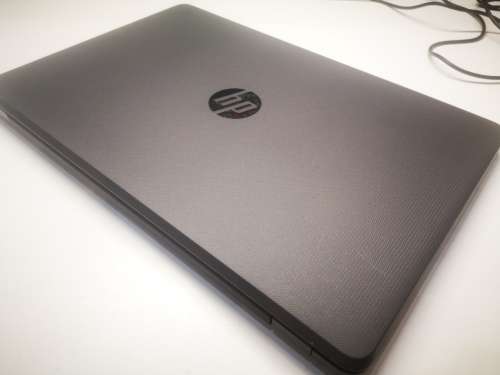 LATEST DESIGN**HP 15*AMD E2-9000u*2+2 CORE*RADEON R2*8GB RAM*500GB HDD*DVD*