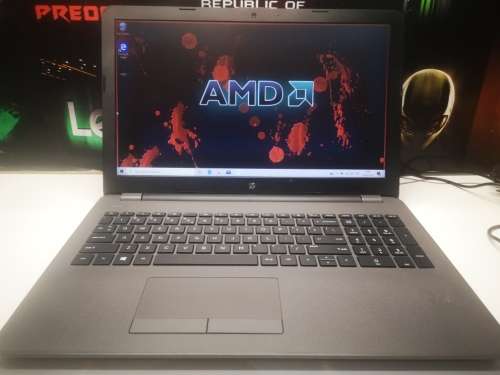 LATEST DESIGN**HP 15*AMD E2-9000u*2+2 CORE*RADEON R2*8GB RAM*500GB HDD*DVD*