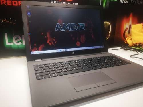 LATEST DESIGN**HP 15*AMD E2-9000u*2+2 CORE*RADEON R2*8GB RAM*500GB HDD*DVD*