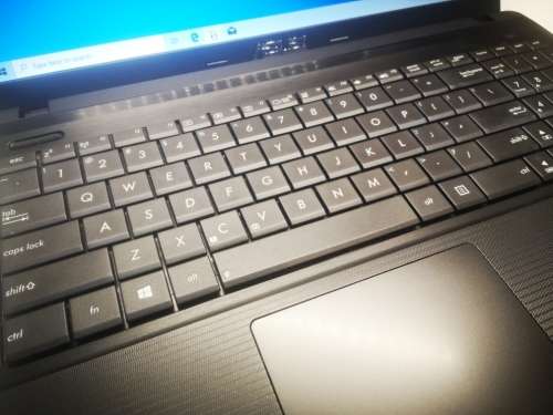 ICE COOL TECH*ASUS PRO X55C*i5-3320M*6GB DDR3*750GB HDD*SONICMASTER*INSTANT ON*