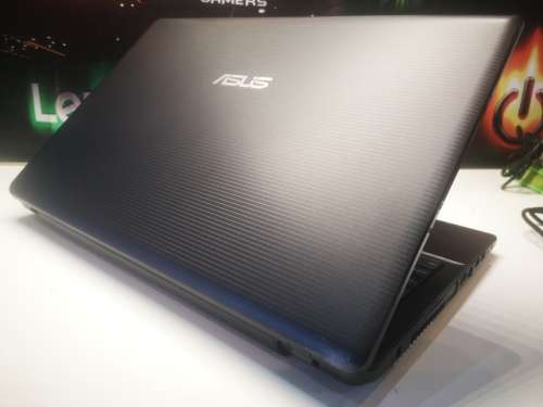 ICE COOL TECH*ASUS PRO X55C*i5-3320M*6GB DDR3*750GB HDD*SONICMASTER*INSTANT ON*