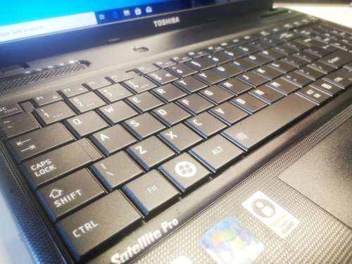 OFFICE SPEC*TOSHIBA SATELLITE PRO C660*i5-2410M*6GB DDR3*500GB HDD*